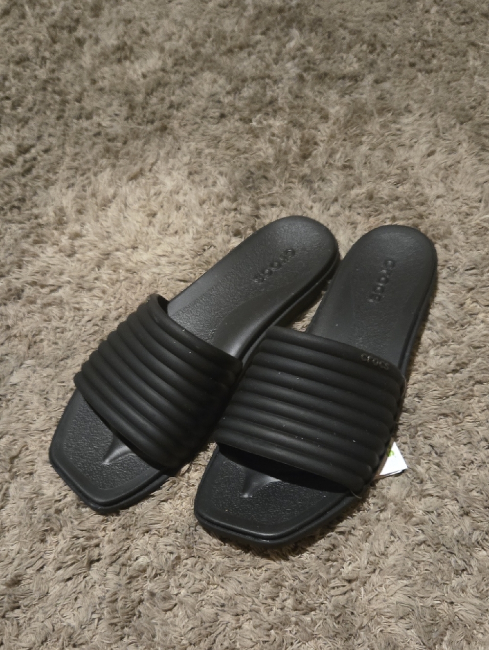 CROCS Women's Black Ribbed Miami Slide Sandals